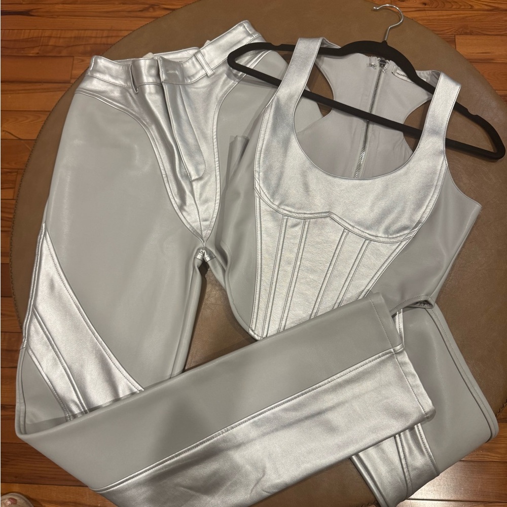 Maniere De Voir Metallic Two-Piece Set